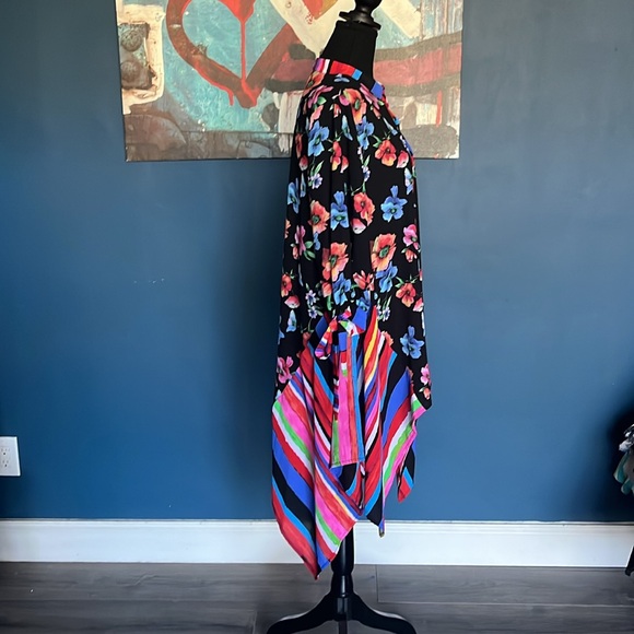 Slim Factor Colorful Floral Mixed Print Blouse - Picture 2 of 8